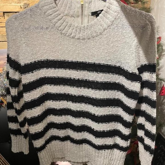H&M Striped Sweater, Size Small - Picture 6 of 6